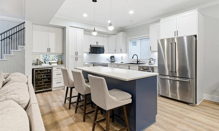1462 Commander Court