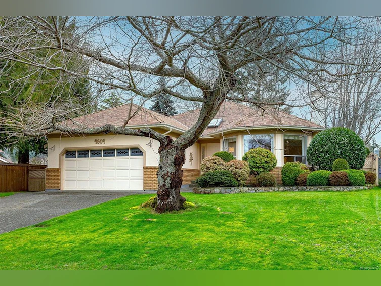 4604 Sunnymead Way, Saanich, BC, V8Y 3B7