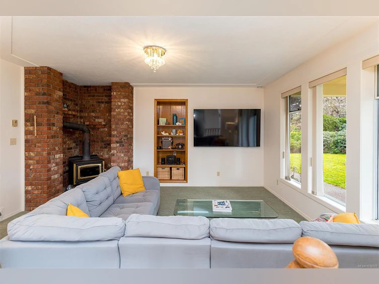 4604 Sunnymead Way, Saanich, BC, V8Y 3B7 - 25