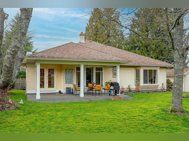 4604 Sunnymead Way, Saanich, BC, V8Y 3B7 - 35