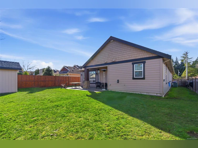 844 Mulholland Drive, French Creek, BC, V9P 1Z5 - 39