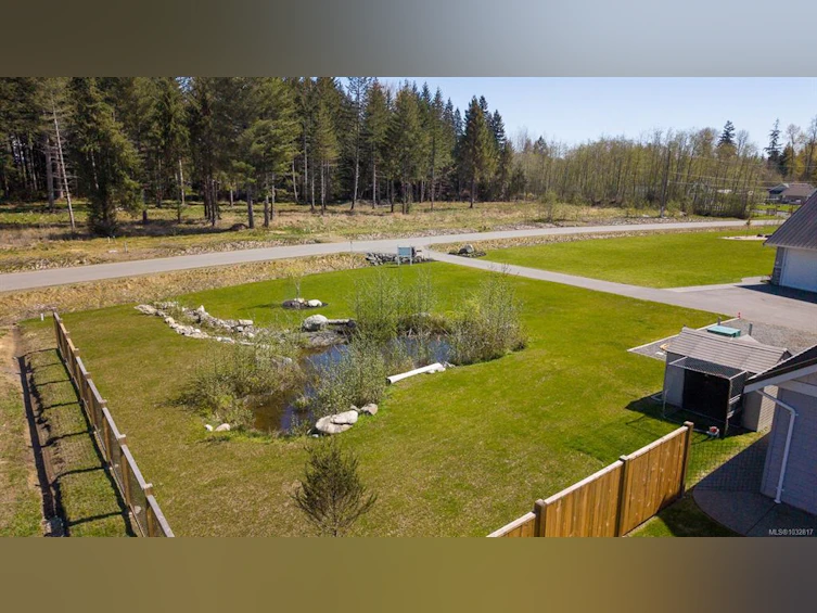 8757/8761 Oyster River Way, Black Creek, BC, V9J 1K5 - 70
