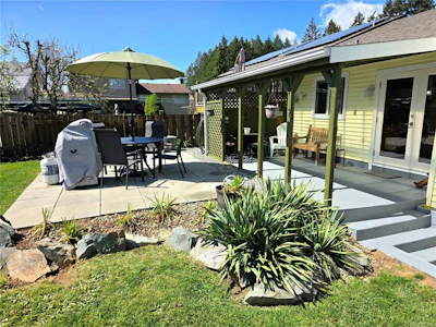 3724 Bishop Crescent - 3