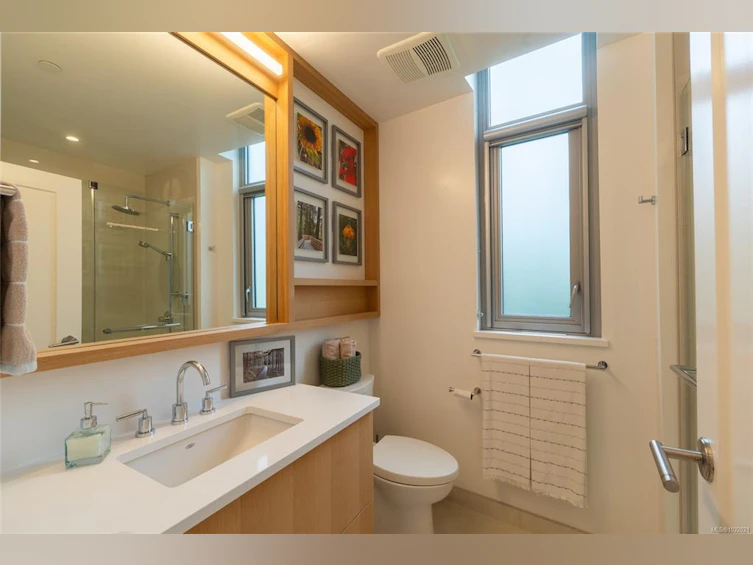 301-5388 Hill Rise Terrace, Saanich, BC, V8Y 3K3 - 34