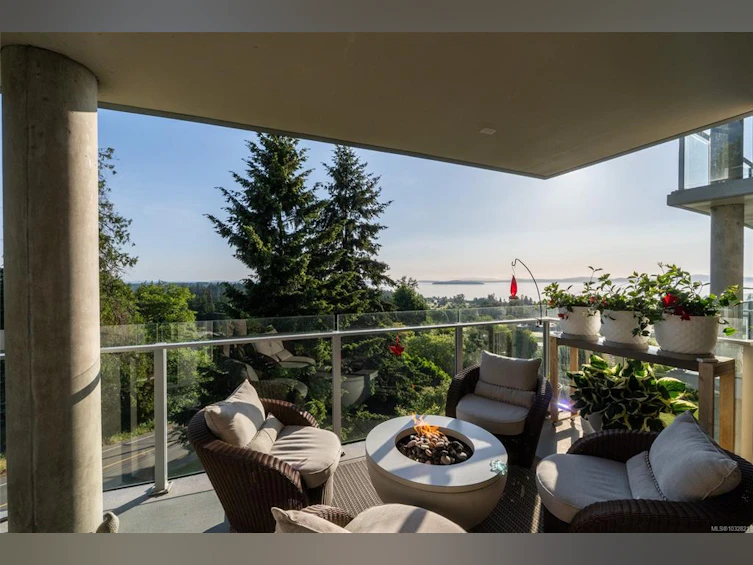 301-5388 Hill Rise Terrace, Saanich, BC, V8Y 3K3 - 27