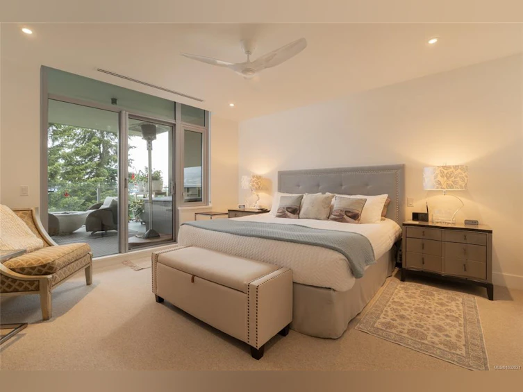301-5388 Hill Rise Terrace, Saanich, BC, V8Y 3K3 - 5