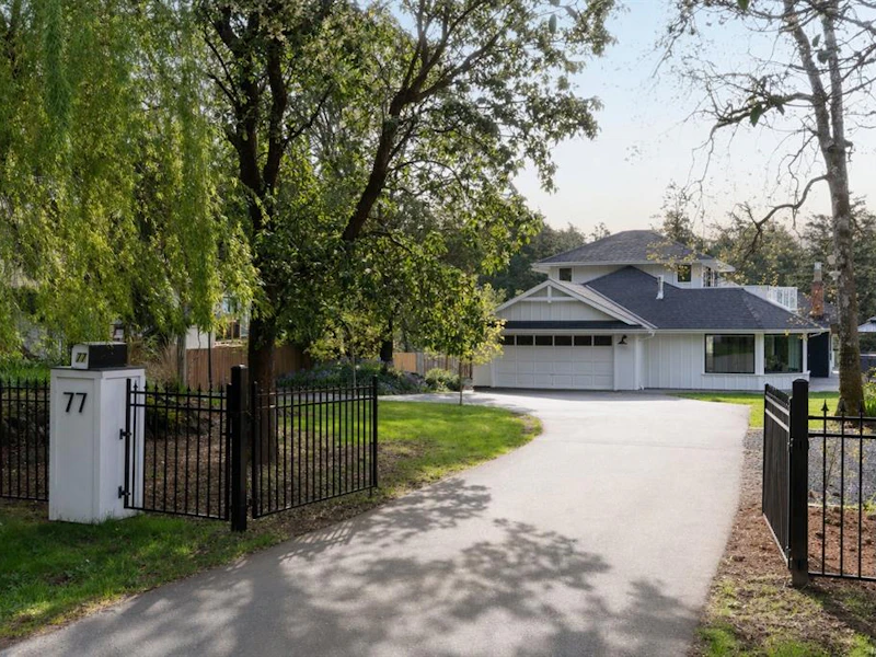 77 View Royal Avenue, View Royal BC V9B 1A6