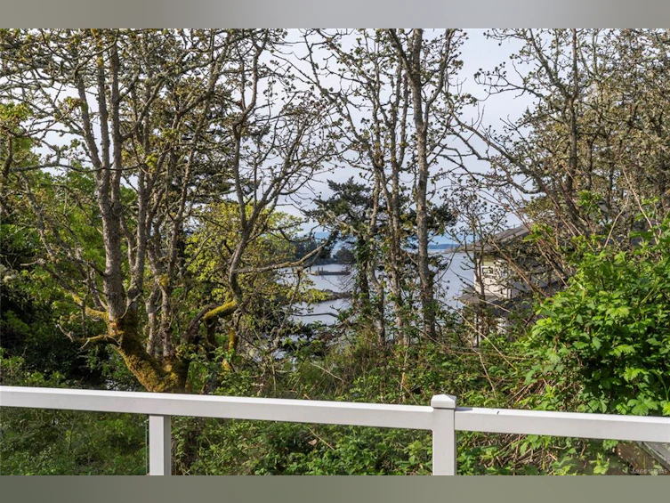 77 View Royal Avenue, View Royal, BC, V9B 1A6 - 21