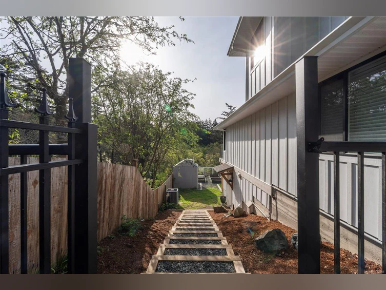 77 View Royal Avenue, View Royal, BC, V9B 1A6 - 36