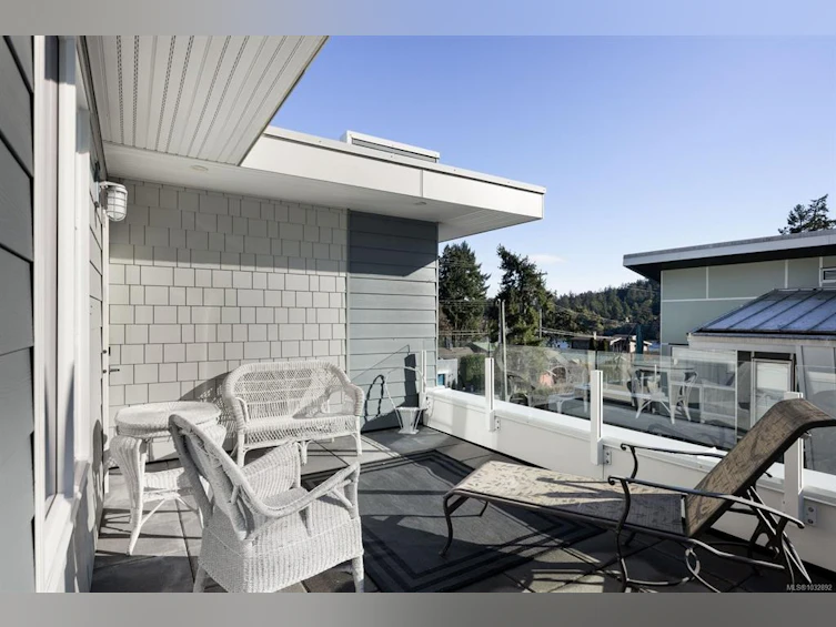 10965 Madrona Drive, North Saanich, BC, V8L 5R7 - 25