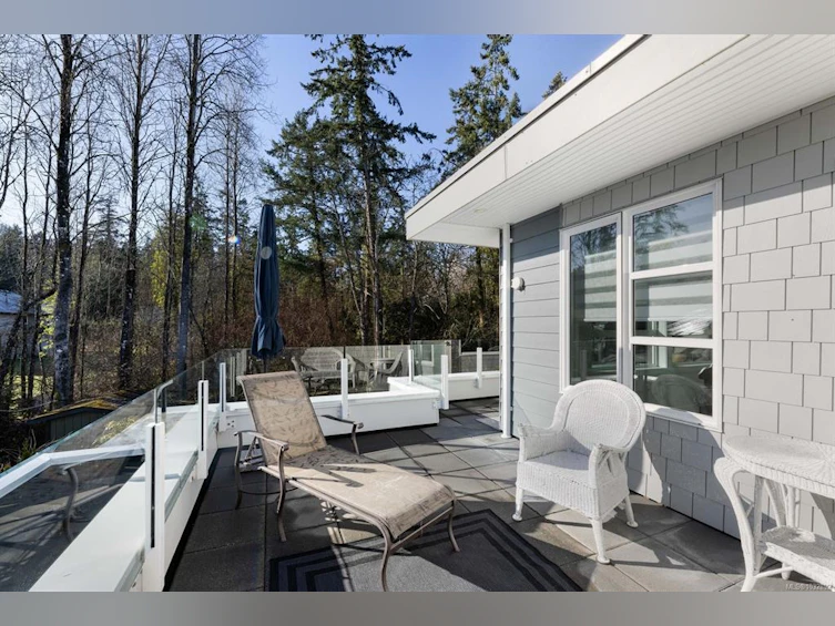 10965 Madrona Drive, North Saanich, BC, V8L 5R7 - 26
