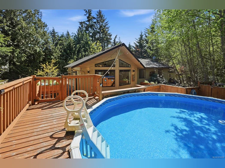 1719 Miama Court, Qualicum Beach, BC, V9K 2S3 - 9