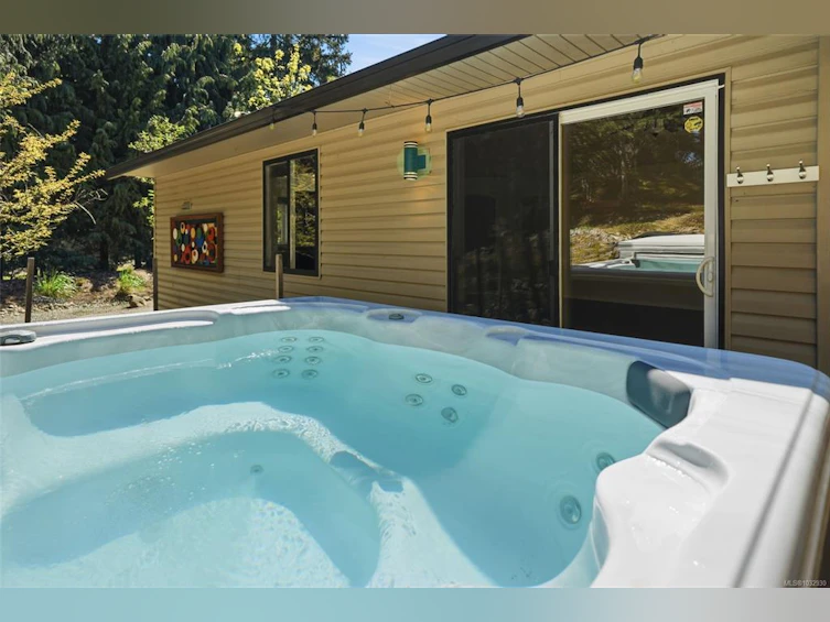 1719 Miama Court, Qualicum Beach, BC, V9K 2S3 - 22