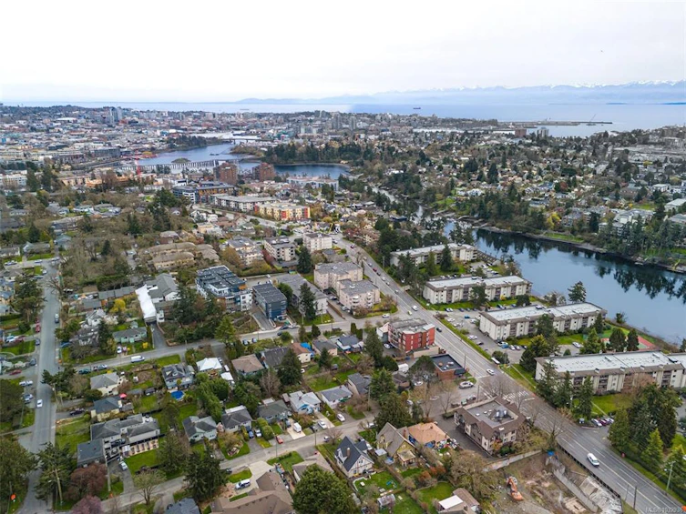 2935 Wascana Street, Saanich, BC, V9A 1V6 - 39