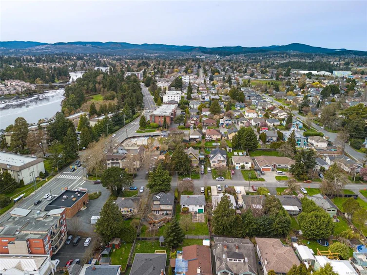 2935 Wascana Street, Saanich, BC, V9A 1V6 - 40