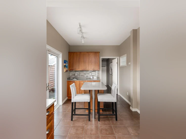 10680 Blue Heron Road, North Saanich, BC, V8L 5S6 - 18
