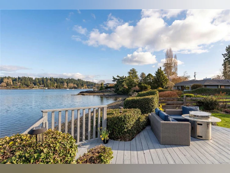 10680 Blue Heron Road, North Saanich, BC, V8L 5S6 - 41