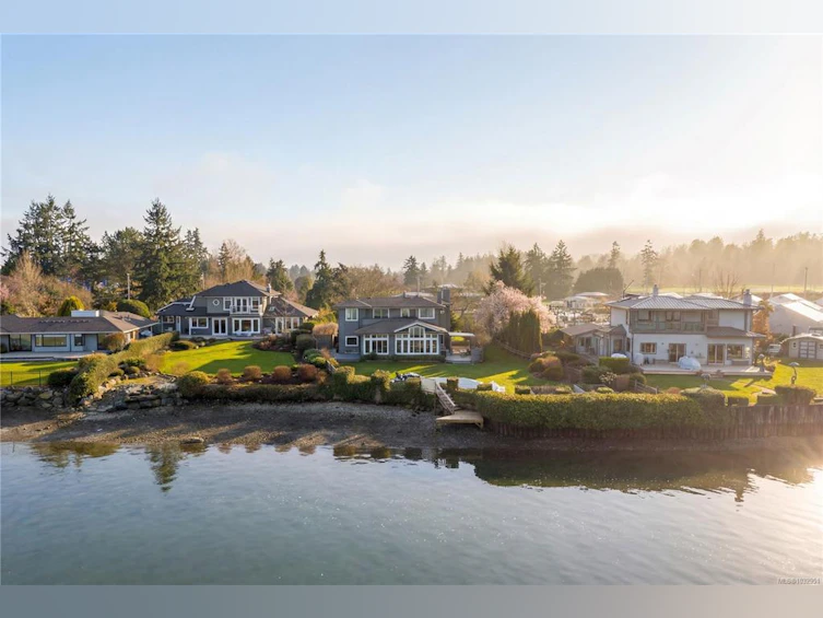 10680 Blue Heron Road, North Saanich, BC, V8L 5S6 - 44