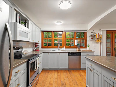 4000 Cedar Hill Road - 3