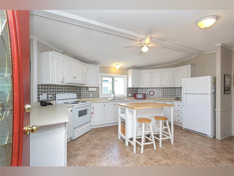 9-7583 Central Saanich Road, Central Saanich, BC, V8M 2B6 - 7