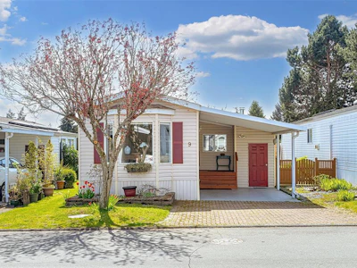 9-7583 Central Saanich Road - 2