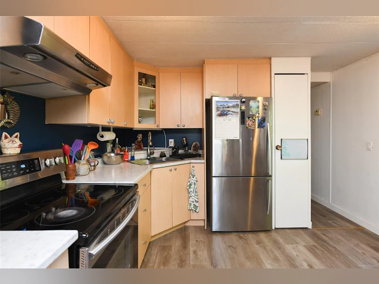 5557 Horne Street, Union Bay, BC, V0R 3B0 - 16