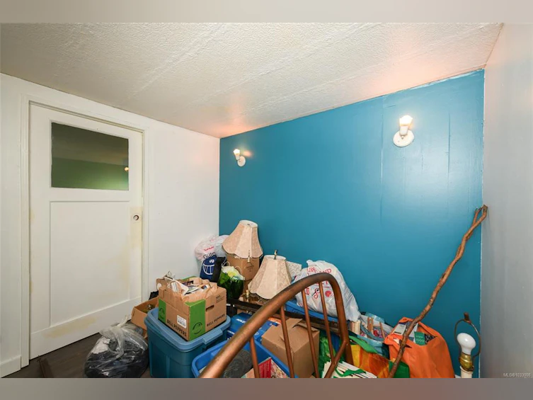 5557 Horne Street, Union Bay, BC, V0R 3B0 - 28