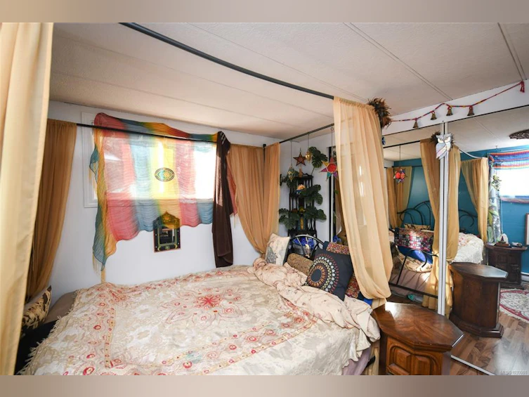5557 Horne Street, Union Bay, BC, V0R 3B0 - 25