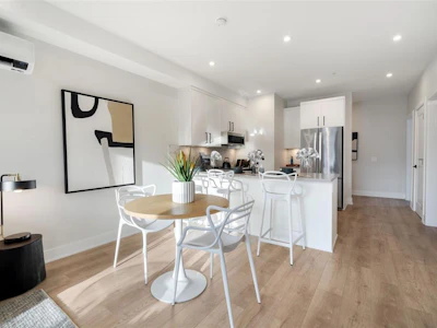 602-1371 Goldstream Avenue - 3