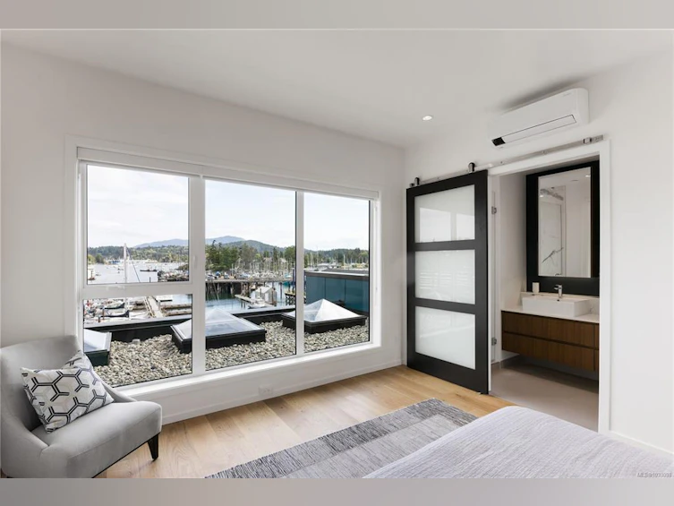201-2270 Harbour Road, Sidney, BC, V8L 2P6 - 40