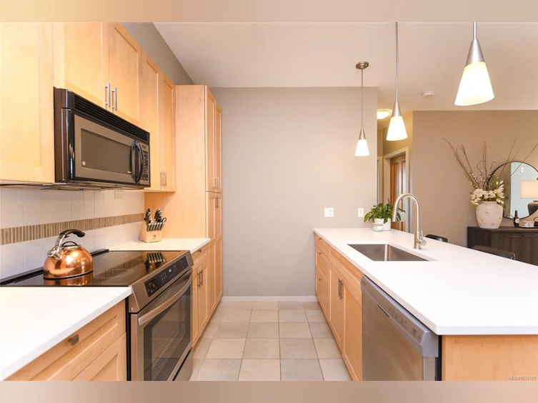 142-2300 Mansfield Drive, Courtenay, BC, V9N 3S3 - 4