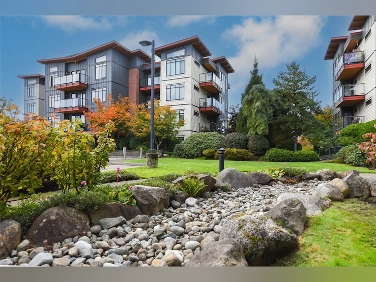142-2300 Mansfield Drive, Courtenay, BC, V9N 3S3