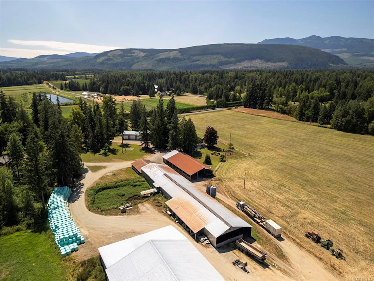 2332 Endall Road, Black Creek, BC, V9J 1G7 - 65