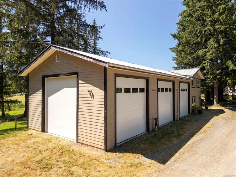 2332 Endall Road, Black Creek, BC, V9J 1G7 - 24