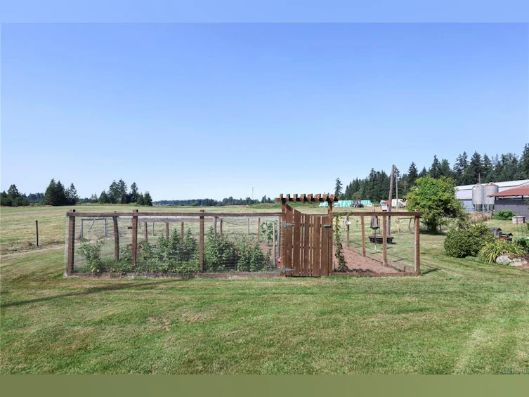 2332 Endall Road, Black Creek, BC, V9J 1G7 - 23