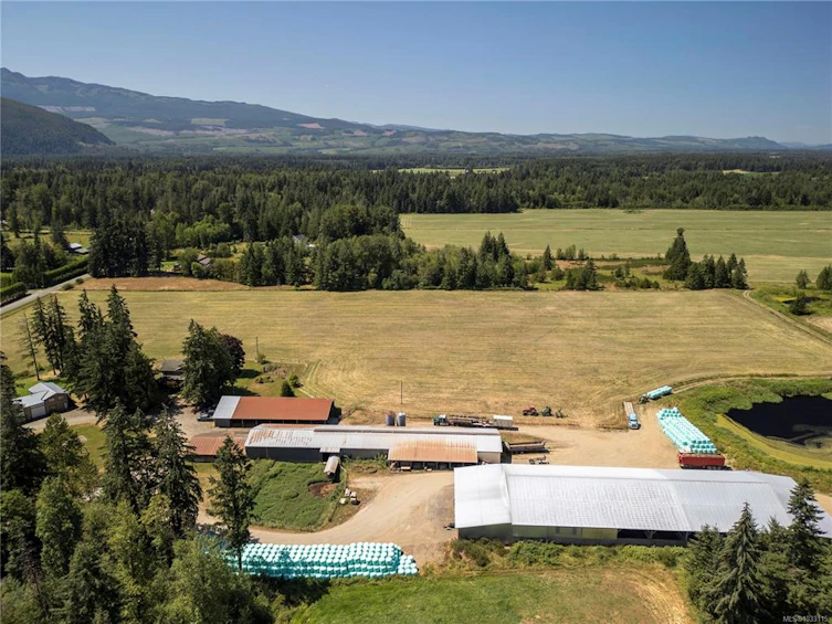 2332 Endall Road, Black Creek, BC, V9J 1G7 - 64