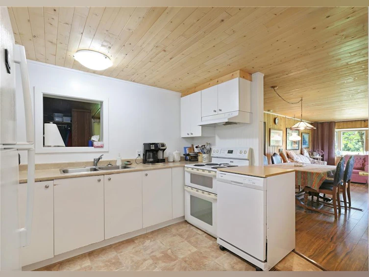 2332 Endall Road, Black Creek, BC, V9J 1G7 - 40