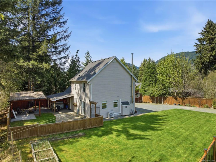 100 Comiaken Avenue, Lake Cowichan, BC, V0R 2G0 - 36