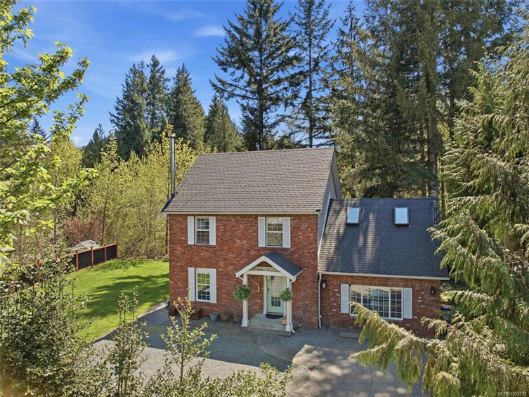 100 Comiaken Avenue, Lake Cowichan, BC, V0R 2G0