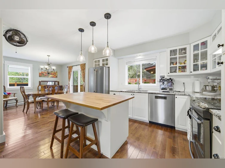 100 Comiaken Avenue, Lake Cowichan, BC, V0R 2G0 - 15