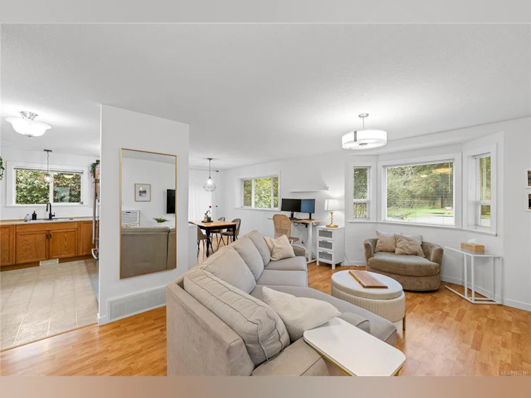 680 Montague Road, Nanaimo, BC, V9R 3G3 - 5