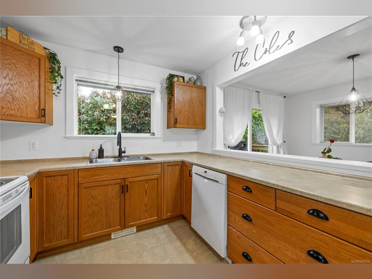 680 Montague Road, Nanaimo, BC, V9R 3G3 - 9