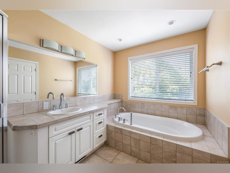 257 Michigan Street, Victoria, BC, V8V 1R4 - 20