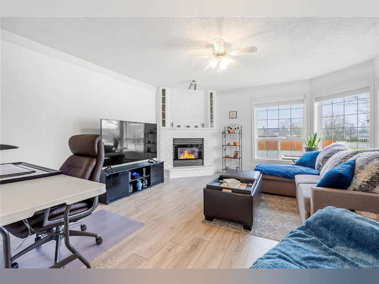 107 S Acacia Street, Parksville, BC, V9P 1H4 - 4