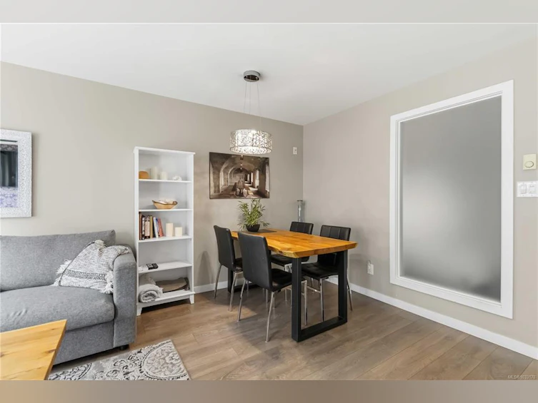 213-517 Fisgard Street, Victoria, BC, V8W 0C5 - 7