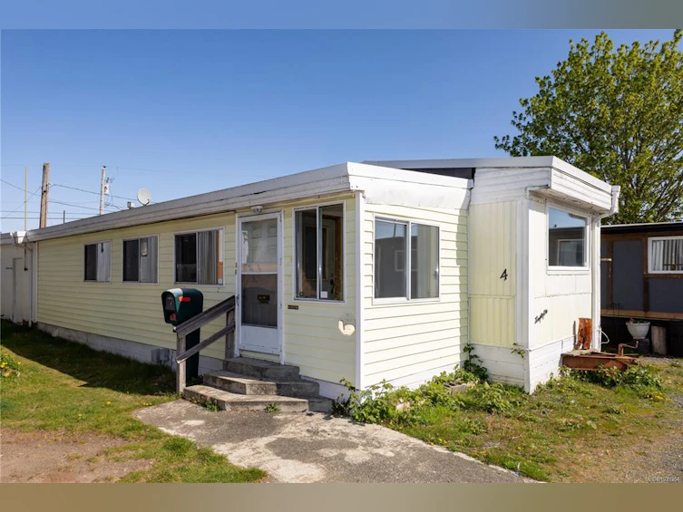 4-2705 N Island Highway, Campbell River, BC, V9W 2H4