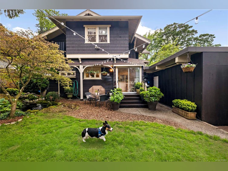 1069 Joan Crescent, Victoria, BC, V8S 3L3 - 44