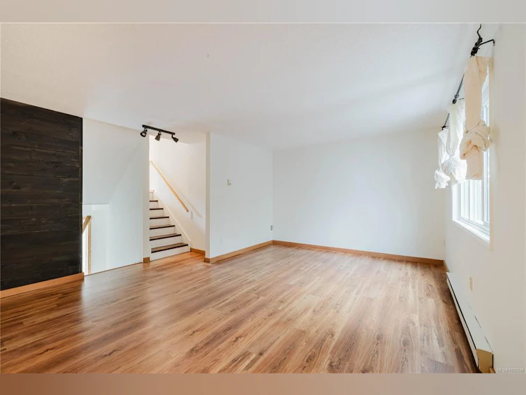 302-229 Ontario Street, Victoria, BC, V8V 1N1 - 9
