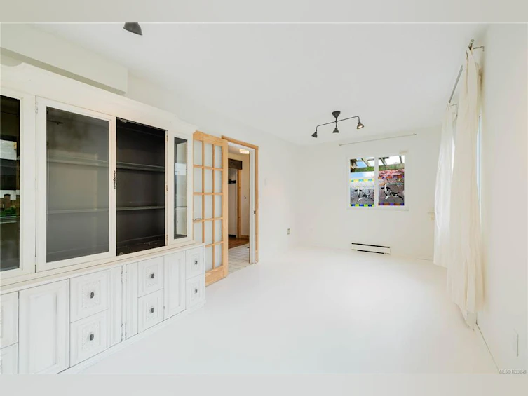 302-229 Ontario Street, Victoria, BC, V8V 1N1 - 5