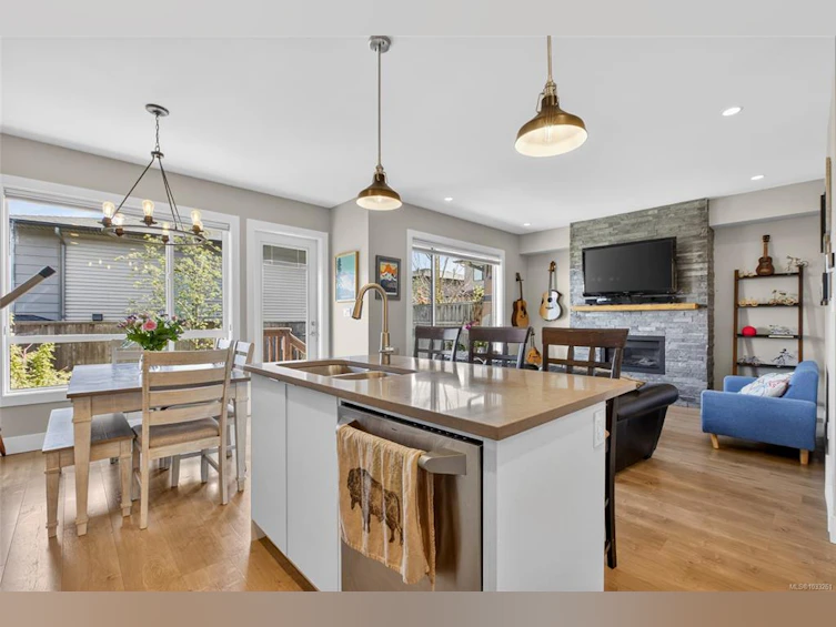 72-2607 Kendal Avenue, Cumberland, BC, V0R 1S0 - 11